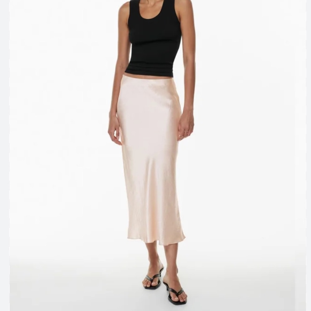 NWOT Babaton Cream Midi Skirt